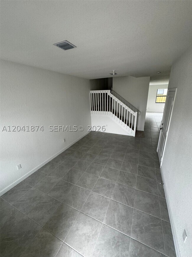 Photo - 285 SW 159th Dr