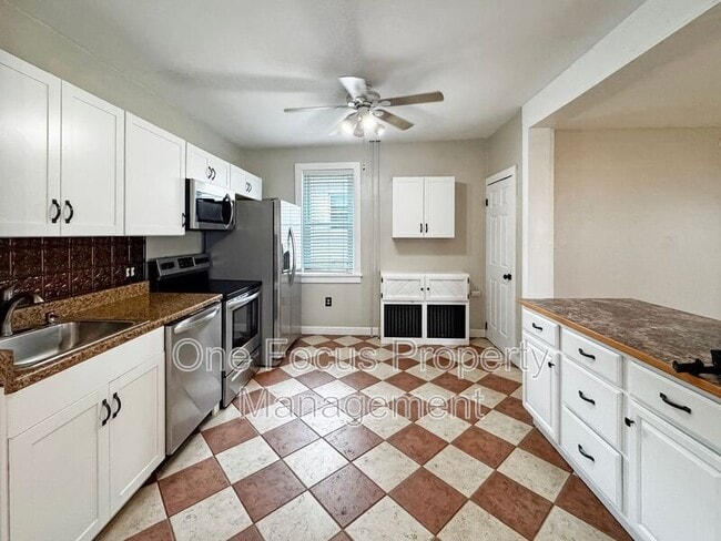 Photo - 1321 W Central Ave