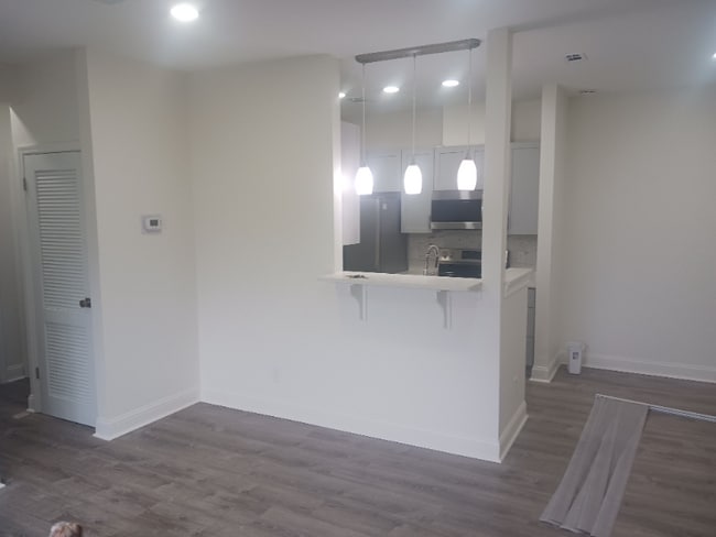 Photo - 601 E Burgess Rd Unit C3