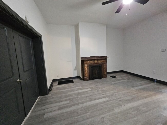 1155 Buente St