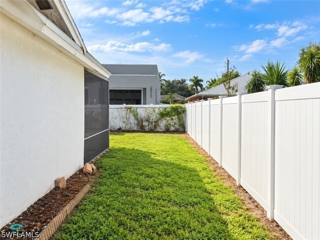 1294 Highlands Dr