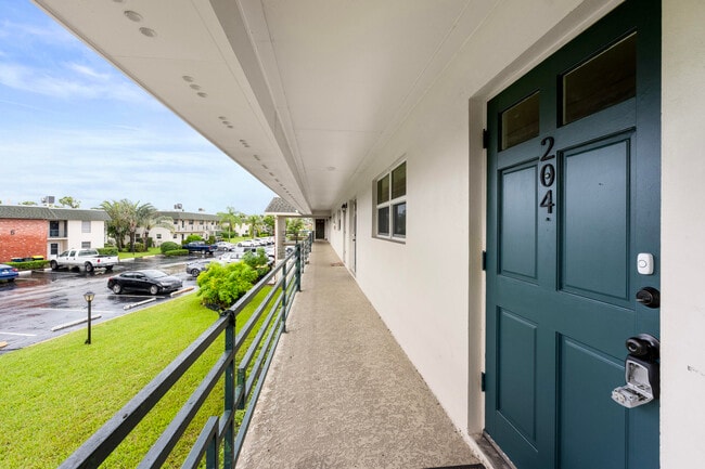 Photo - 1900 S Kanner Hwy Unit 4-204