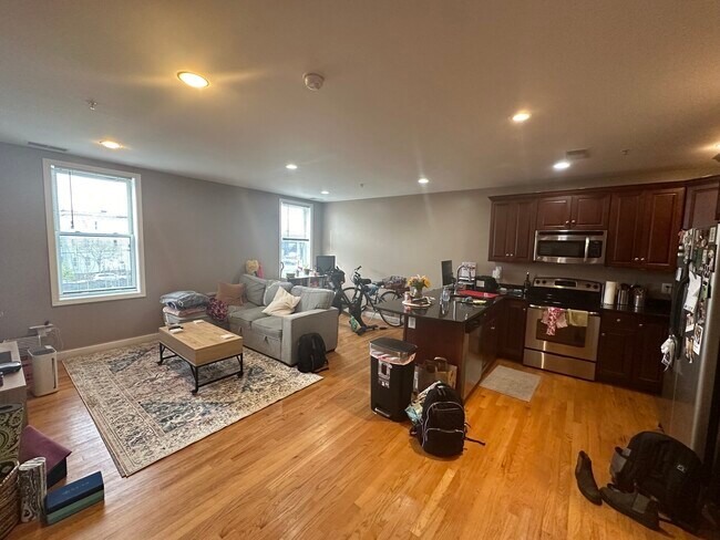 Photo - 100 Fellsway W Unit 201