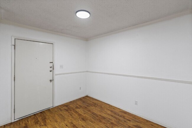 Photo - 4105 Speedway Unit 101, Austin, TX 78751 Unidad 1