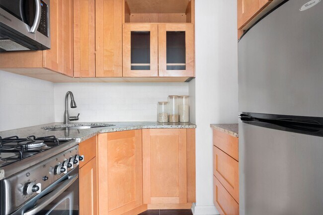 Photo - 241 E 76th St Condo