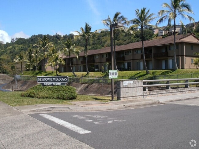 Building Photo - T0197 - NEWTOWN MEADOWS #9G1 Unit 1 Rental