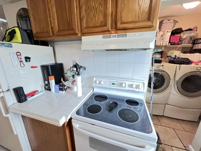 423 W Alamo Dr