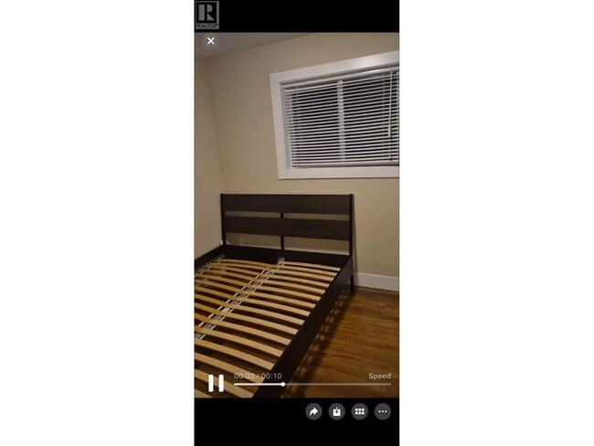 Photo - 6190 Clinton St