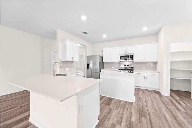 Photo - 1357 Rembrandt Dr