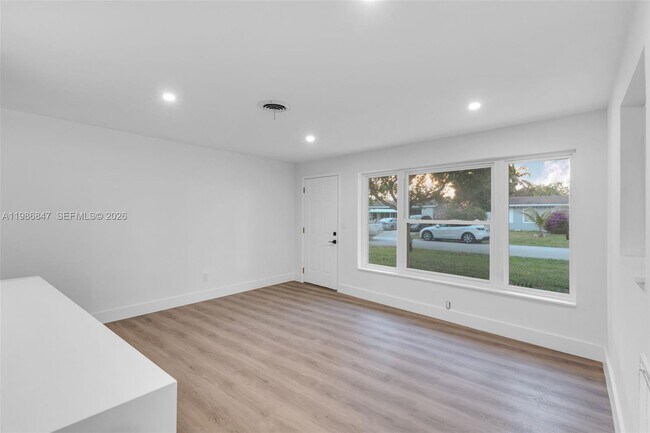 Photo - 3180 NE 10th Terrace