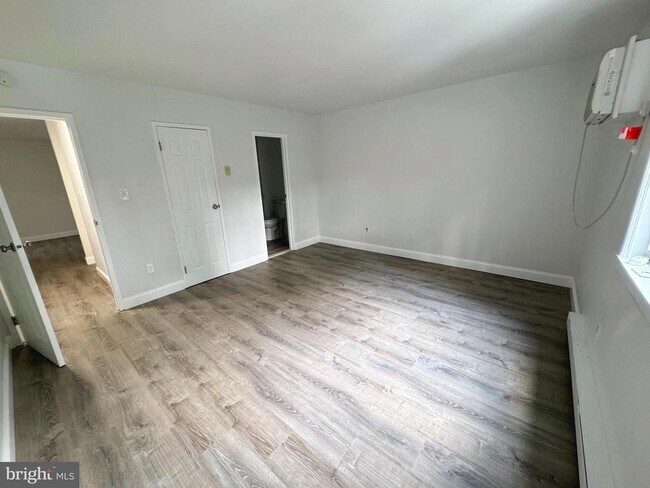 Photo - 400 Campbell Cir