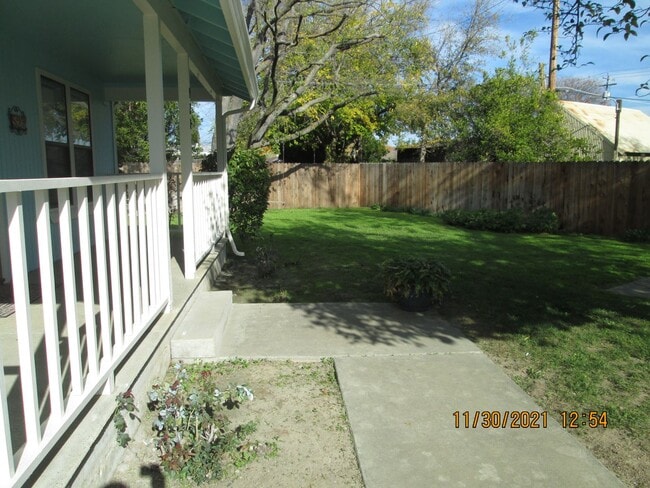 Photo - 527 N Washington St