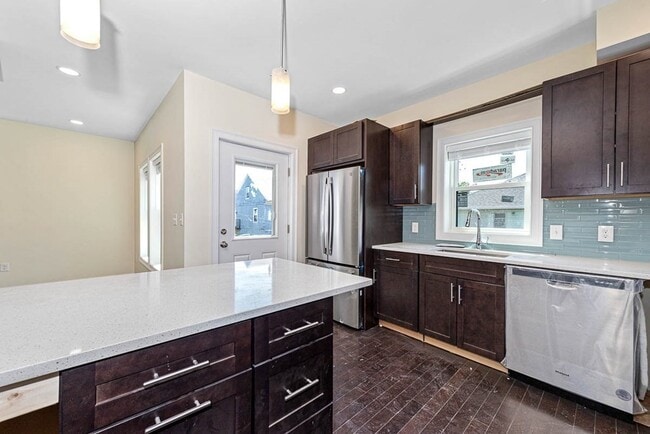 Photo - 72 Stanley Ave