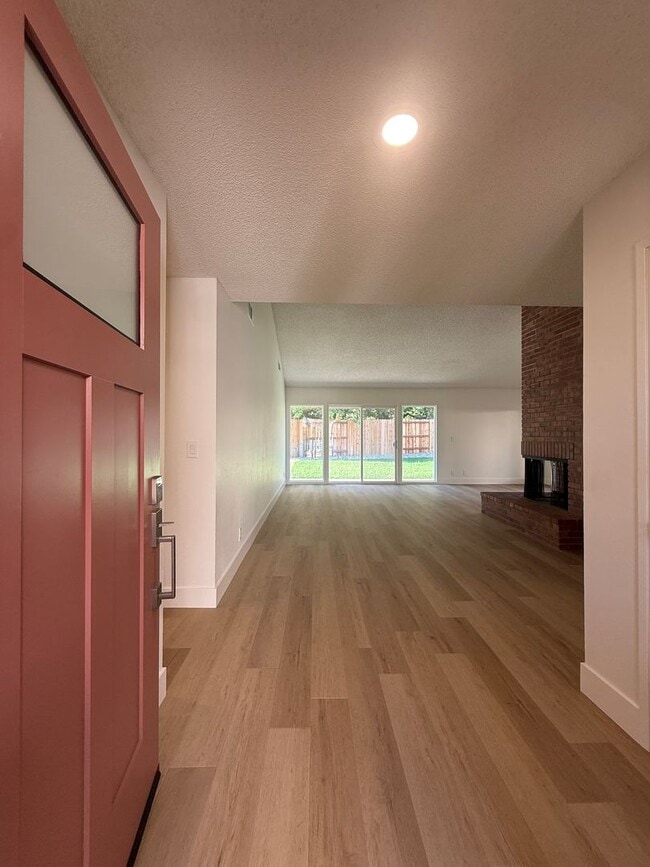 1120 Village Dr