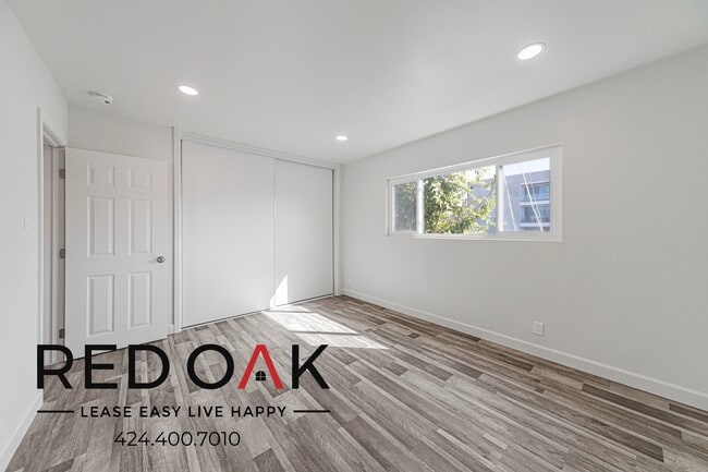 Photo - 4240 S Centinela Ave Unit 4