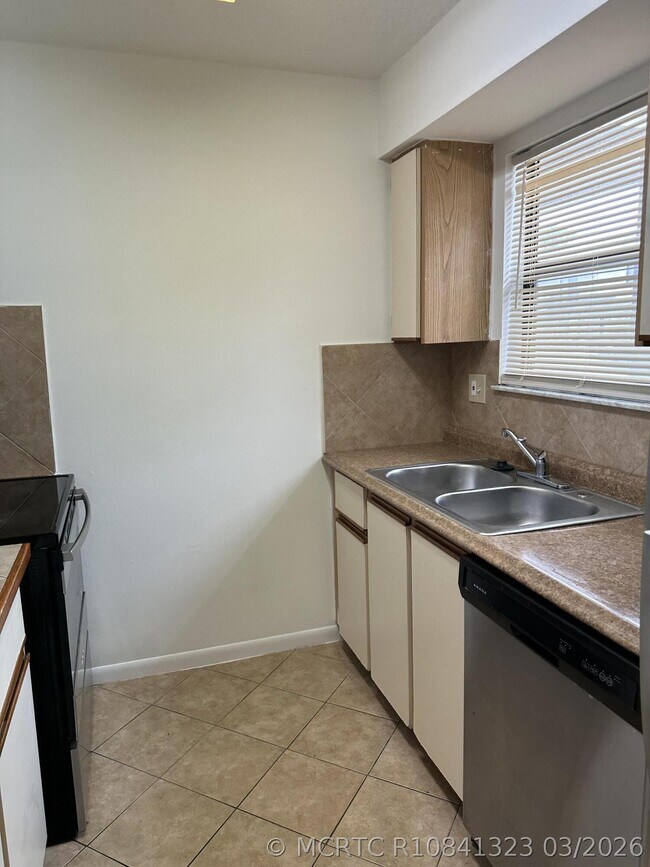 Photo - 4703 Pier Dr