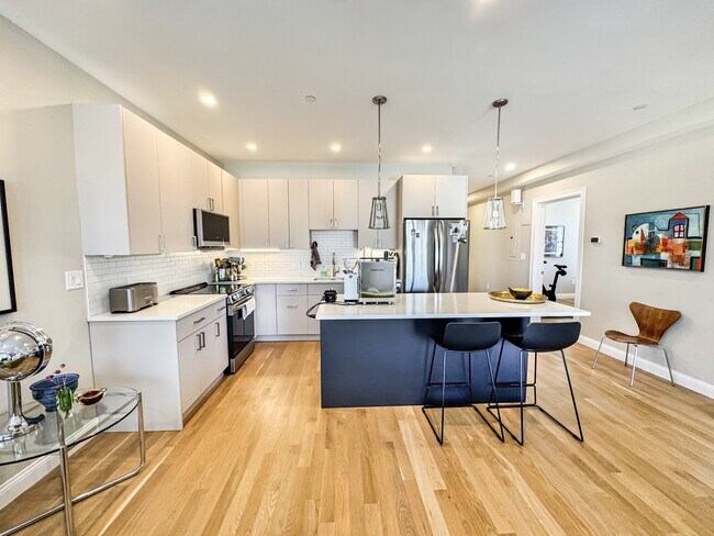 40 Waverly St