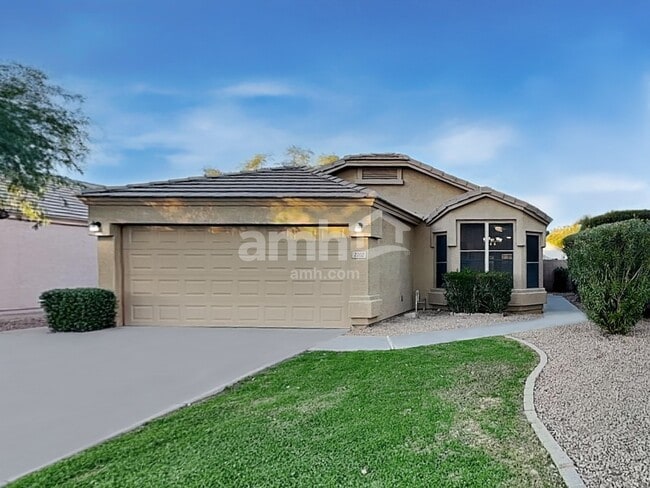 Building Photo - 2202 E Arabian Dr