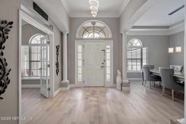 Photo - 1816 Creekwood Ln