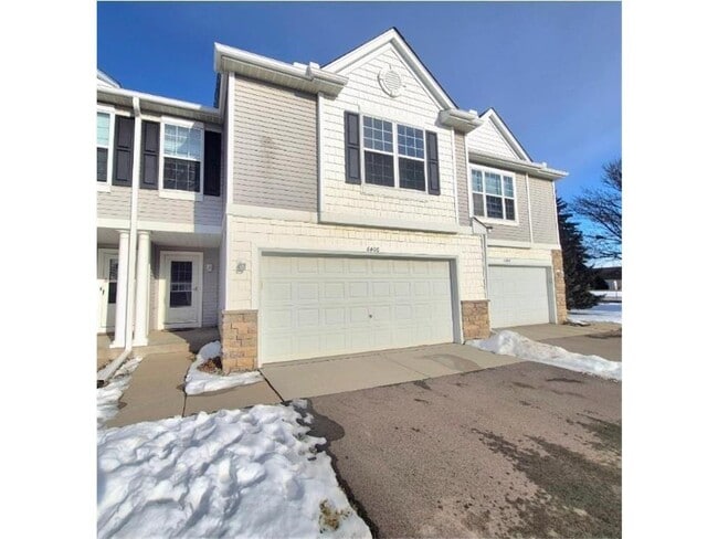 Building Photo - 6406-6157 157th St W