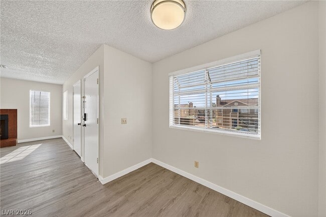 Photo - 2702 Alicialynn Way