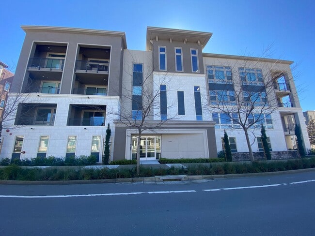 Building Photo - Dublin Hyde Park Modern Living Single Level Condo 4 Bed / 2 Bath, Amenities, Close to 580