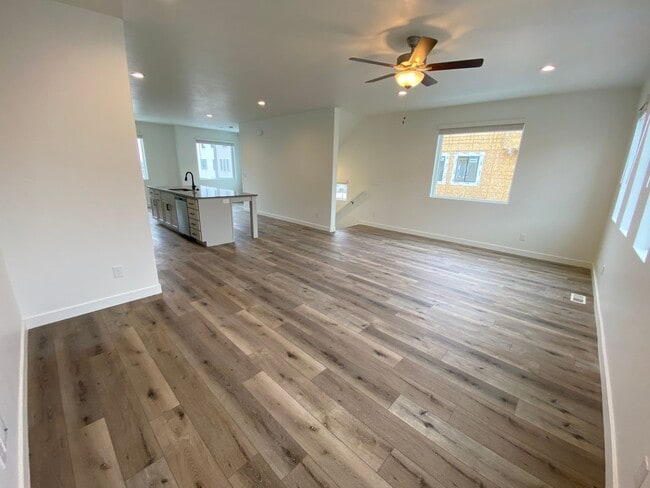 Photo - Beautiful Newer Rockwell Ranch Townhome (End Unit)