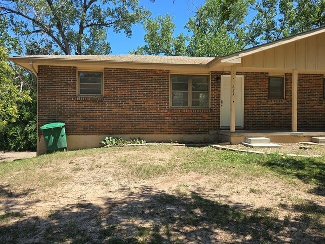 824-826 Dondee - 824-826 Dondee Apartment Unit 824