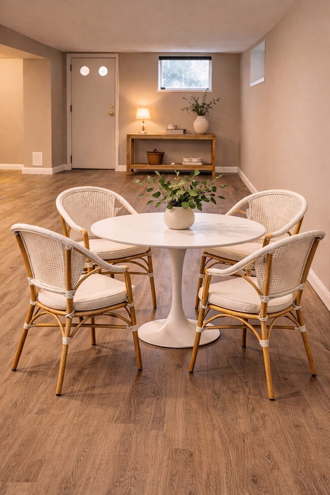 Photo - 2030 N Clifton Ave Unidad G