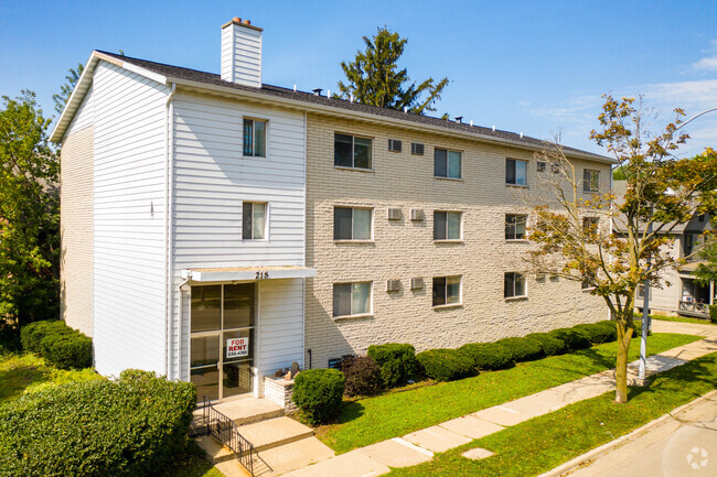 Building Photo - 218 S Bassett St Rental