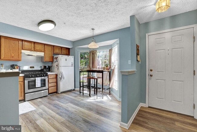 Photo - 6212 Adelay Ct W