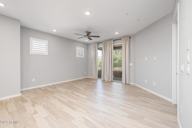 Photo - 250 W Queen Creek Rd Unidad 210