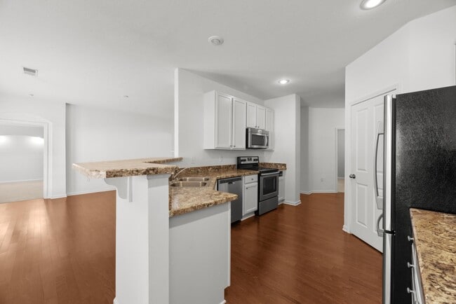 Photo - 6815 Kinsale Ln