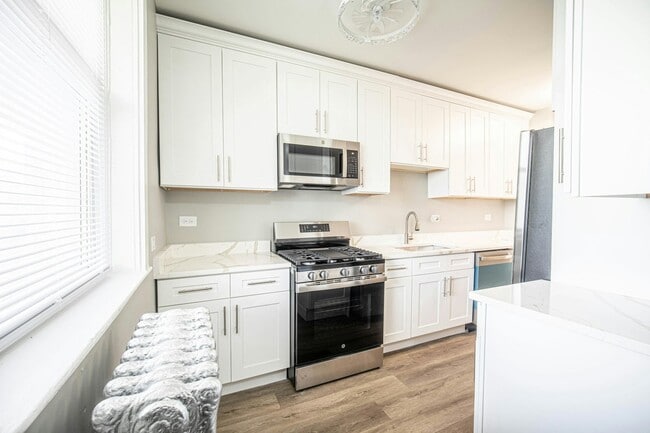 Photo - 6360 S Greenwood Ave Condo Unit 6362 -  3