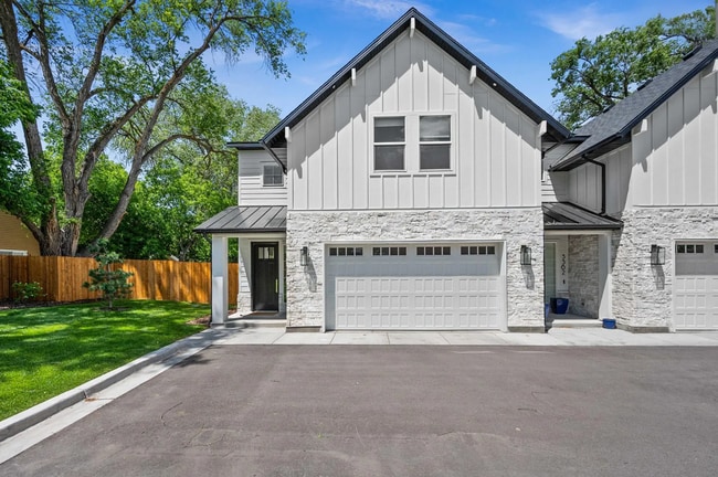 Photo - 4 bedroom/2.5 bathroom Townhome in Salt Lake City