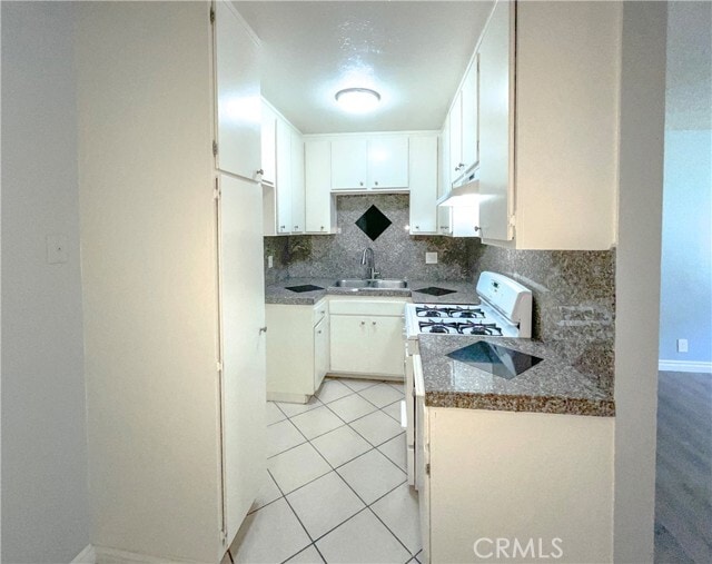 Photo - 13717 Chadron Ave Unidad 16