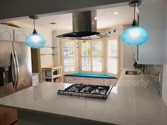 Photo - 501 Salem Woods Dr SE