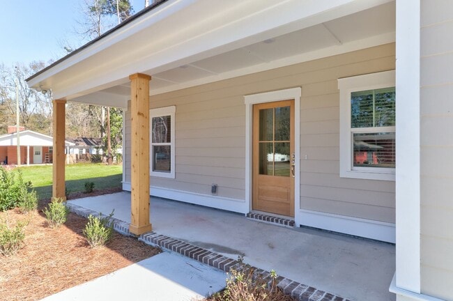 204 Pineland Dr