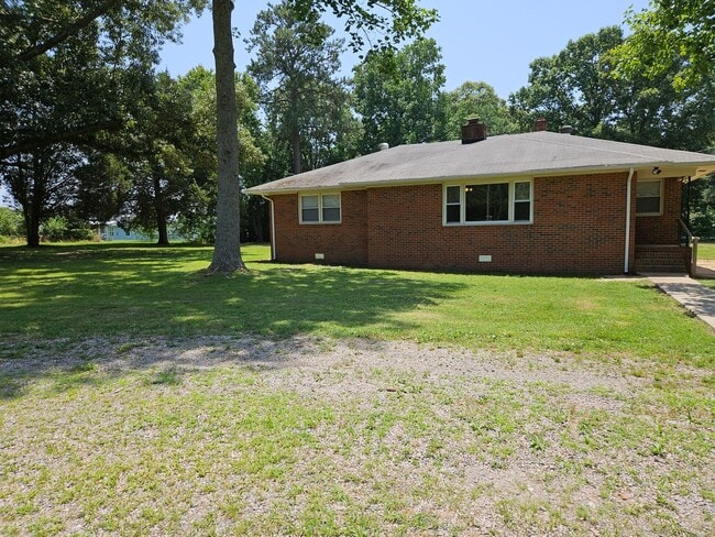 Photo - 2477 Meadow Rd