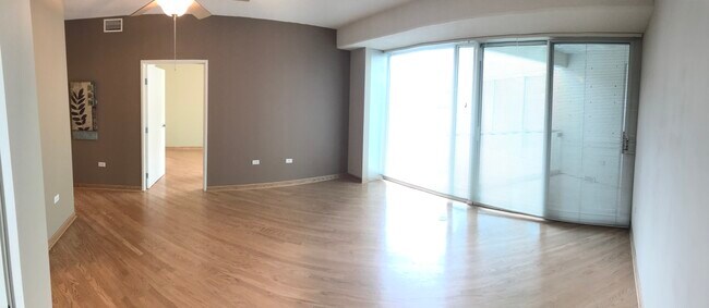 1720 Maple Ave Unit 203