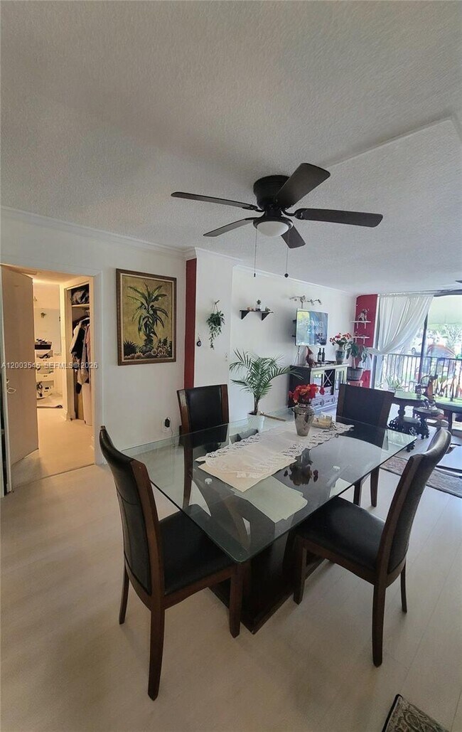Photo - 3101 N Country Club Dr Unit 101