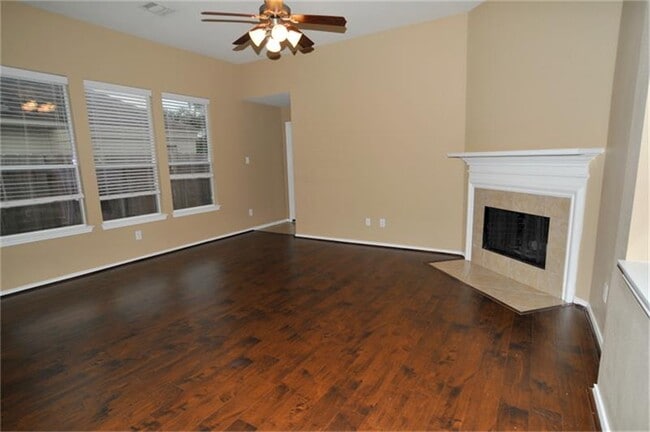 Photo - 872 Rock Harbor Ln