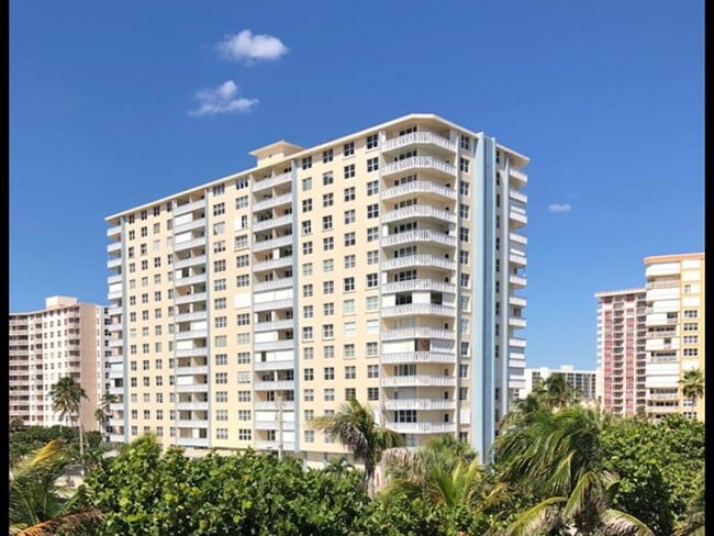 Photo - 305 N Pompano Beach Blvd Unidad 206 Rental