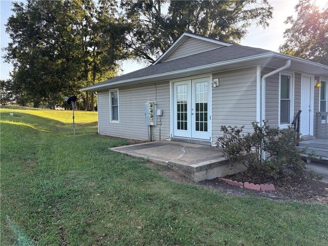 3749 Old Plainview Rd