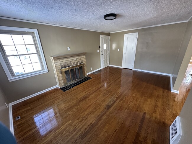 Photo - 2500 N 49th St