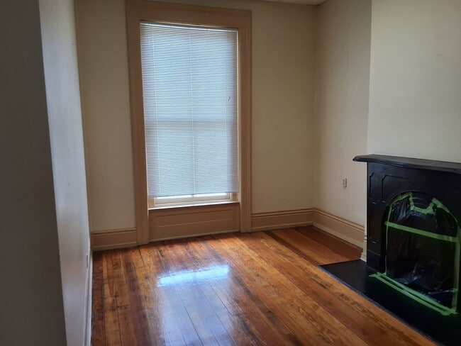 Photo - 204 N Mulberry St Unit 3