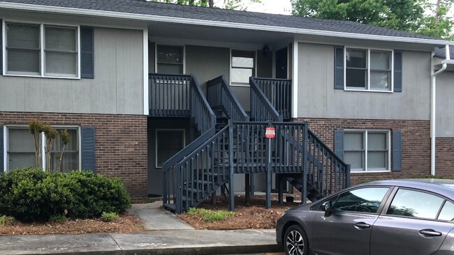 Photo - 703 S Chapman St Apartment Unit 1-A
