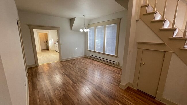 Photo - 2911 Nassau St