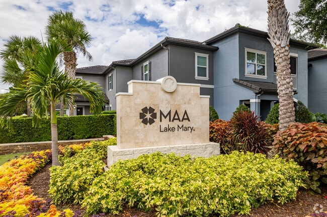 225 Sunlight Ln Lake Mary, FL 32746