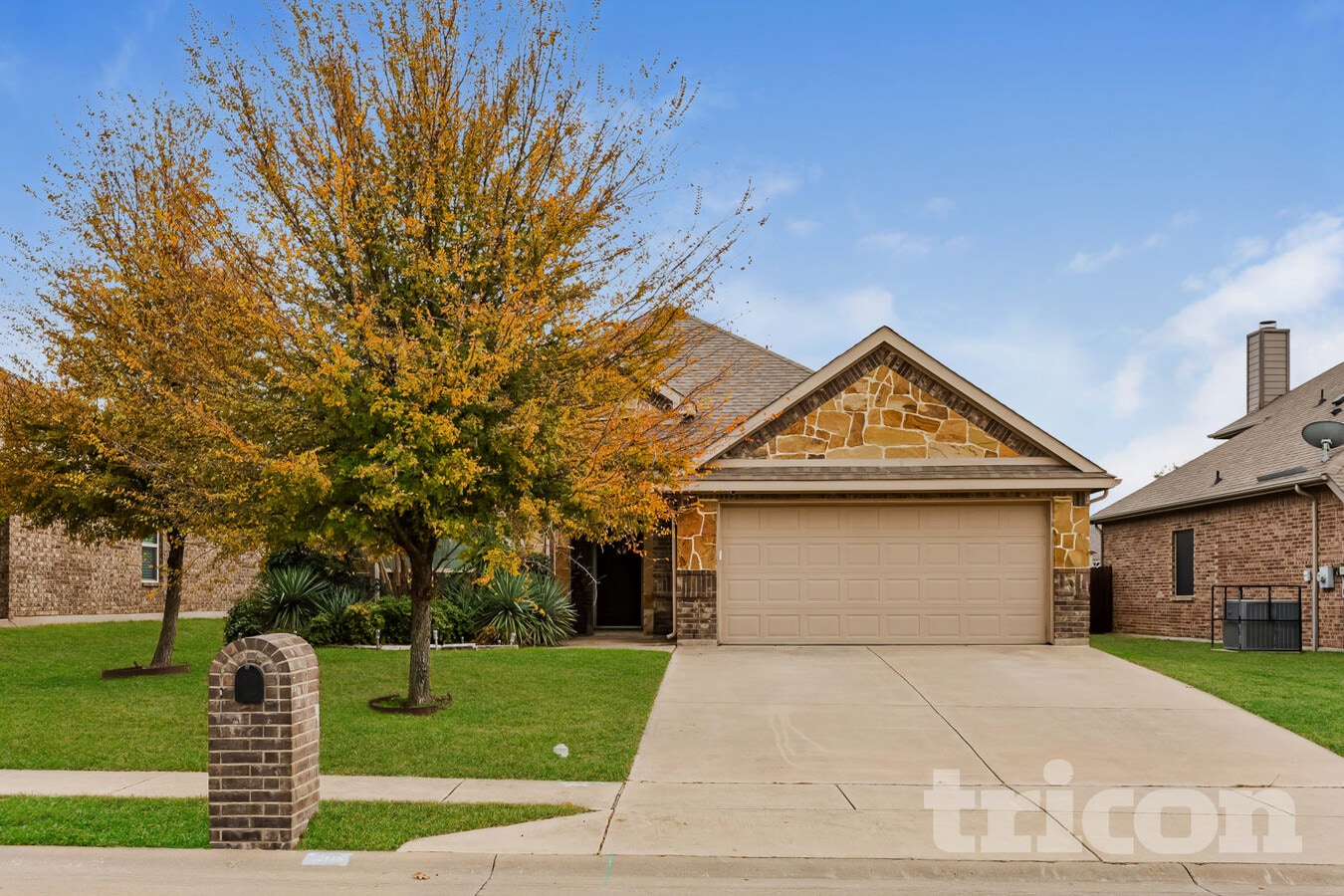 Photo - 208 Valley View Dr